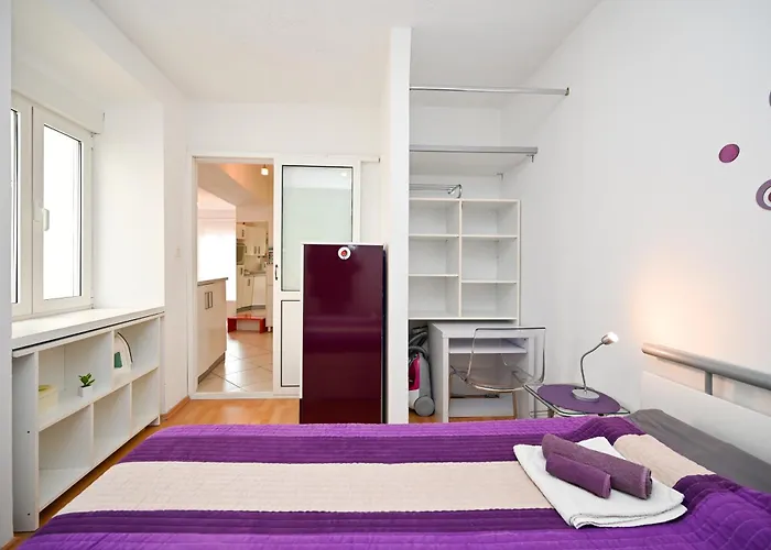 Apartman Bazen Zára